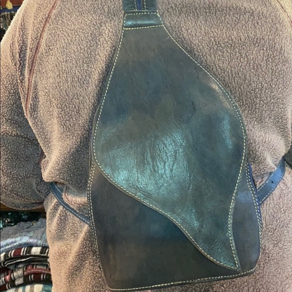 Moroccan Leather Crossbody Backpack - Picture 10 of 11